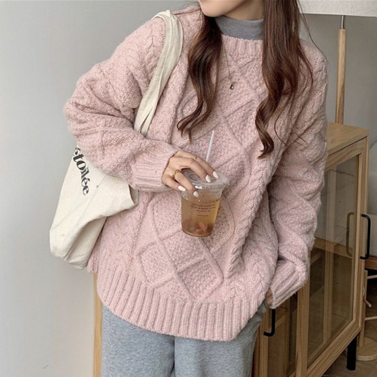 Women's Round Neck Cable Knit Batwing Sweater