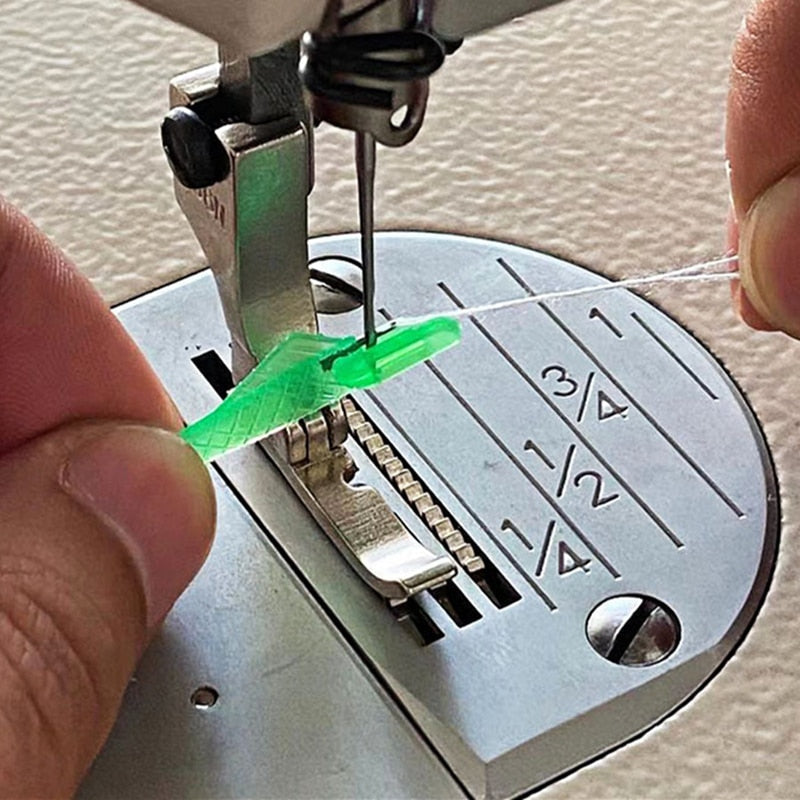 easy threader™ - fish type sewing machine needle threader